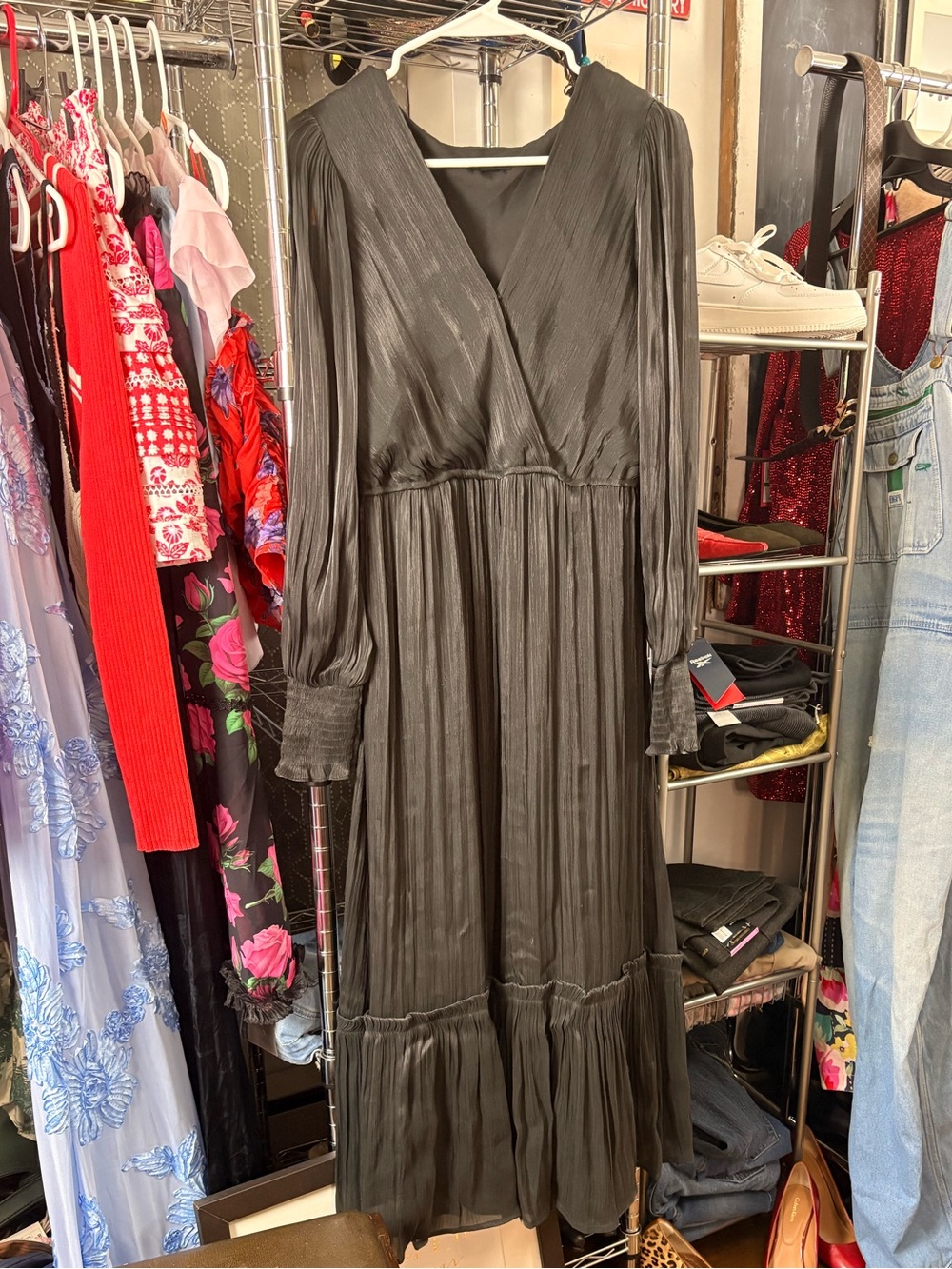 Blu Pepper Black Long Sleeve Pleated Ruffle-Hem Midi Dress